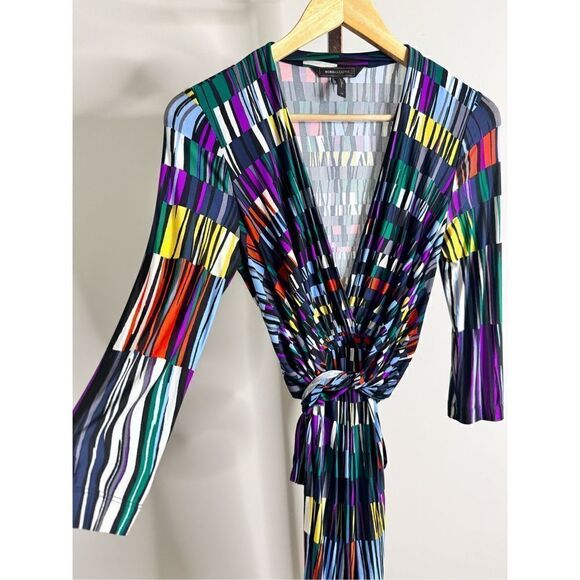 BCBG Max Azria - Multicolored Striped Surplice Wrap Dress Sz XS - Picture 4 of 6